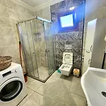 Vila Zeka *